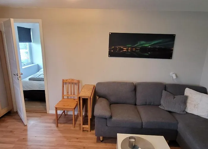 Newly Renovated With Separate Entrance Tromsø