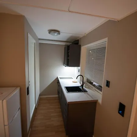 Newly Renovated With Separate Entrance Apartmán