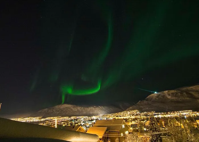 Lägenhet Newly Renovated With Separate Entrance Tromsø